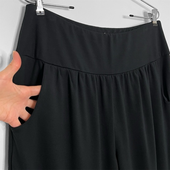 Garnet Hill Black Perfect Travel Lounge Jogger Pants - Picture 4 of 9